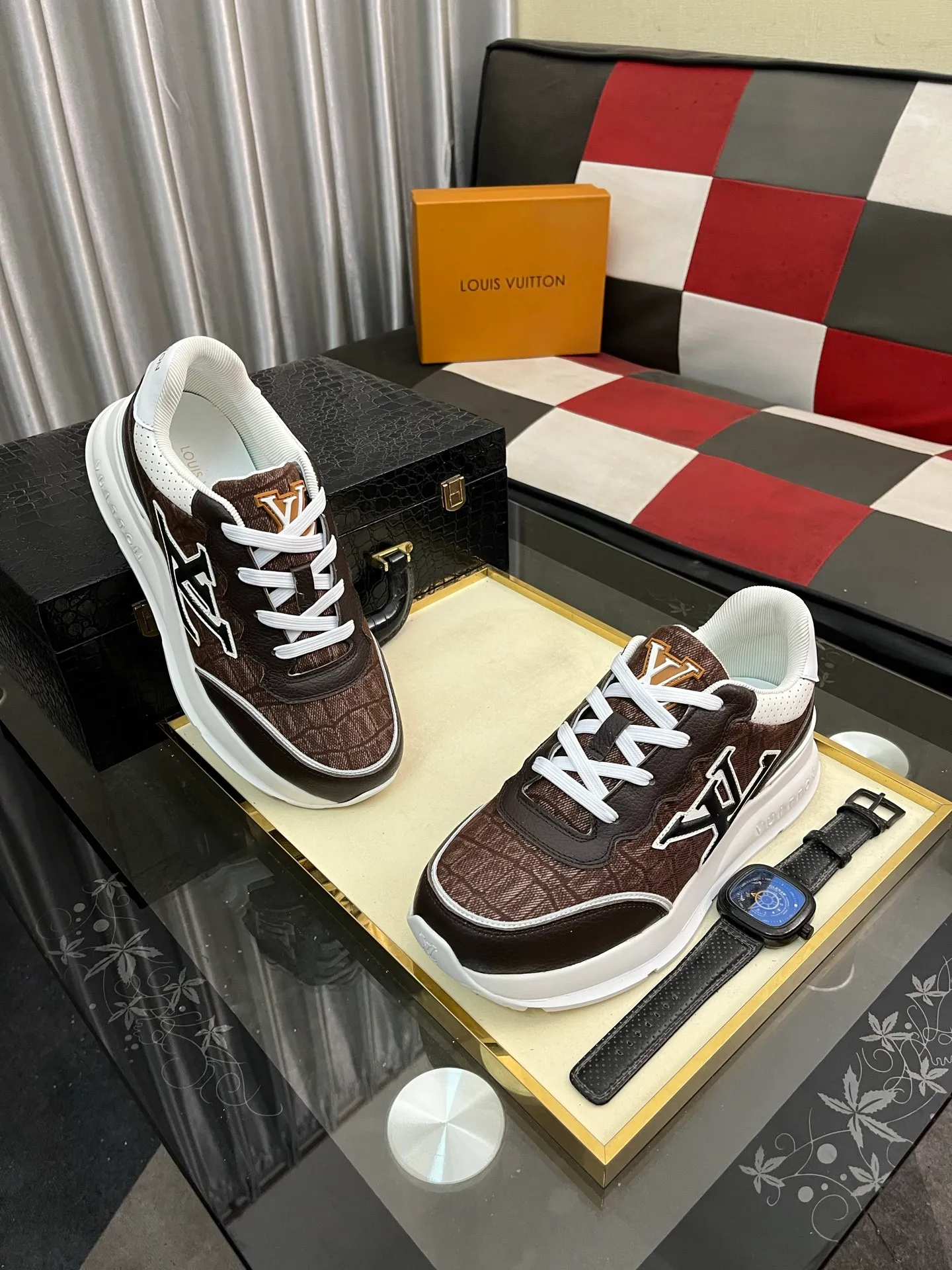 Men's shoes 💰458⌚️⌚️[Louis Vuitton LV] Dad shoes are popular casual sports shoes with outsole, breathable and comfortable, easy to walk, trendy men's versatile fly woven epoxy with ➕leather lining➕Gucci's popular original outsole, sports and running style, super comfortable. Size 38-443️⃣Colors available